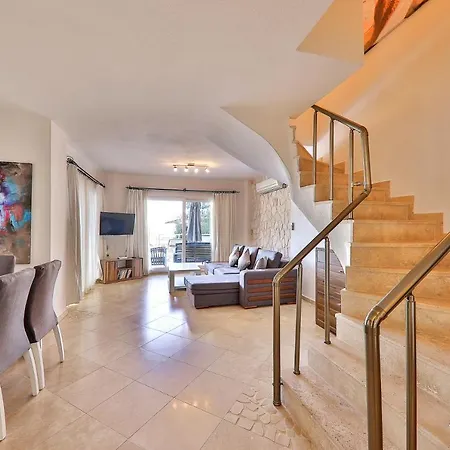 Violet Luxury Apartments Daire *